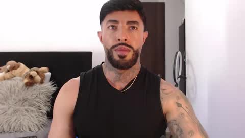 Snapshot of maximus_golden chatting on 06/03/26, 04:04 Independent Model online show from 06/03/26, 04:04