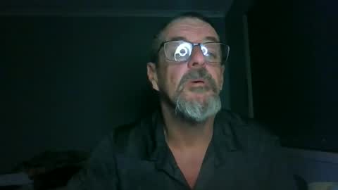 Snapshot of maximus_oreally chatting on 06/05/26, 09:04 Max online show from 06/05/26, 09:04