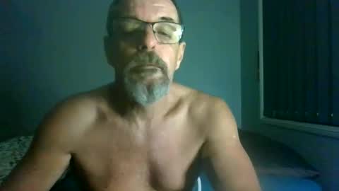 Snapshot of maximus_oreally chatting on 06/11/26, 12:32 Max online show from 06/11/26, 12:32
