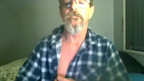 Snapshot of maximus_oreally chatting on 06/29/26, 12:05 Max online show from 06/29/26, 12:05