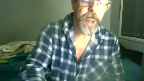 Snapshot of maximus_oreally chatting on 07/07/26, 02:03 Max online show from 07/07/26, 02:03