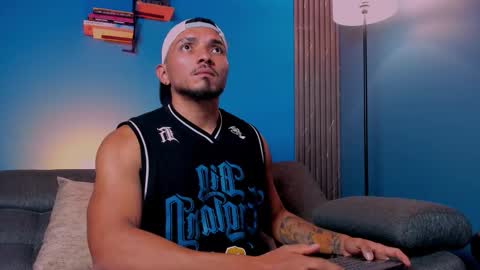 Snapshot of maximusclark chatting on 10/24/25, 12:19 Maximus Clark online show from 10/24/25, 12:19