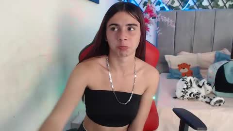 Snapshot of maxinesex_ chatting on 09/24/25, 01:47 maxinesex_ online show from 09/24/25, 01:47