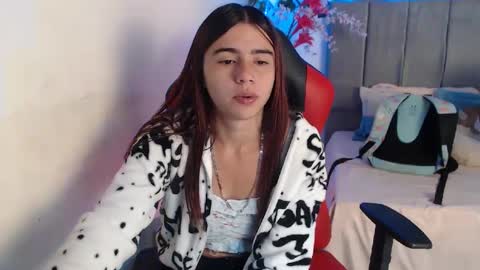 Snapshot of maxinesex_ chatting on 09/26/25, 01:26 maxinesex_ online show from 09/26/25, 01:26