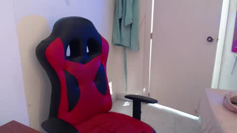 maxinesex_ online show from 02/28/26, 01:45