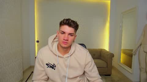 MaxKaiden online show from 11/09/25, 05:28