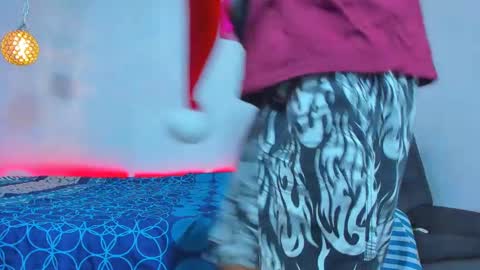 MAX online show from 12/29/24, 10:47