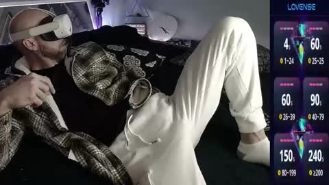 MaxRouger online show from 10/10/25, 12:42