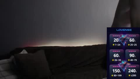 MaxRouger online show from 11/12/25, 06:58