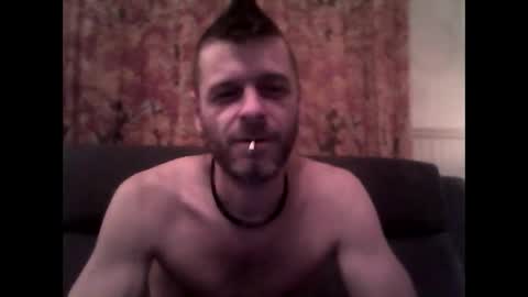 Snapshot of maxthewolf chatting on 11/10/25, 09:47 MaxTheWolf online show from 11/10/25, 09:47