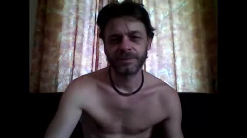 Snapshot of maxthewolf chatting on 06/01/26, 09:27 MaxTheWolf online show from 06/01/26, 09:27