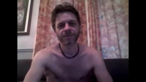 Snapshot of maxthewolf chatting on 06/09/26, 12:44 MaxTheWolf online show from 06/09/26, 12:44