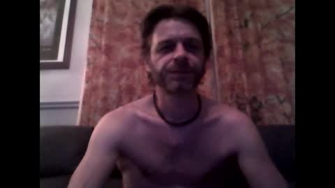 Snapshot of maxthewolf chatting on 06/10/26, 02:12 MaxTheWolf online show from 06/10/26, 02:12