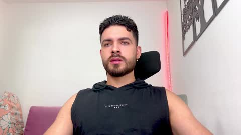 Maxi online show from 01/23/25, 01:41