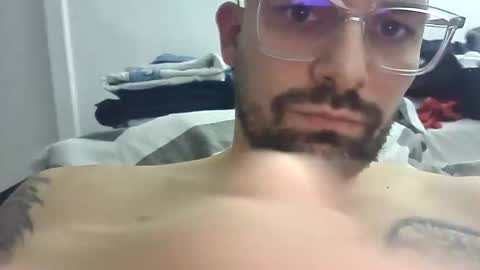 Max online show from 11/15/25, 03:52