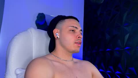 MAX online show from 02/08/26, 06:55