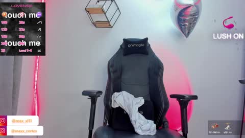 Snapshot of maxx_cortes chatting on 12/28/24, 08:26 maxx_cortes online show from 12/28/24, 08:26