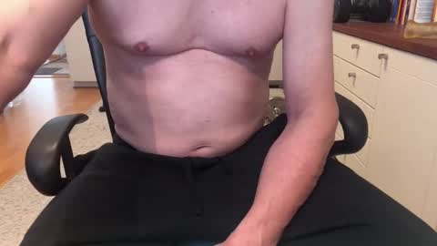 Snapshot of maxx_martin chatting on 10/30/25, 07:32 Max online show from 10/30/25, 07:32