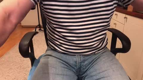 Snapshot of maxx_martin chatting on 12/15/25, 07:12 Max online show from 12/15/25, 07:12