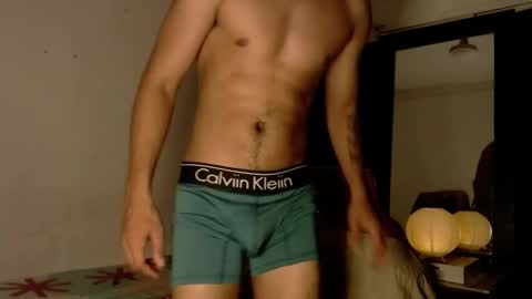 Snapshot of maxximus_10 chatting on 01/10/25, 07:04 maxximus_10 online show from 01/10/25, 07:04