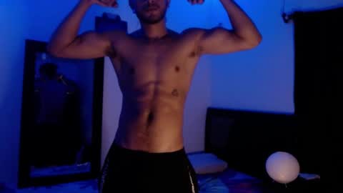 Snapshot of maxximus_10 chatting on 01/19/25, 07:25 maxximus_10 online show from 01/19/25, 07:25