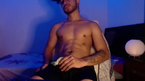 Snapshot of maxximus_10 chatting on 01/22/25, 06:20 maxximus_10 online show from 01/22/25, 06:20