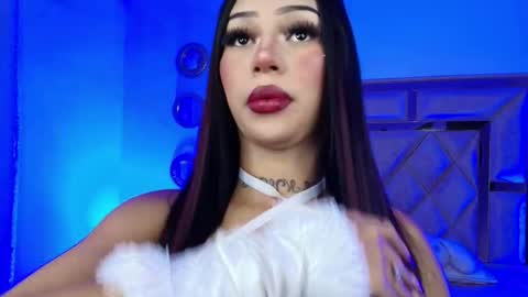 Snapshot of maxxine_vxx chatting on 05/28/26, 08:28 Valentina online show from 05/28/26, 08:28