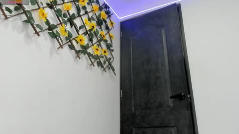 Max online show from 03/04/26, 03:23