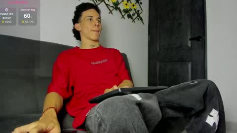 Max online show from 04/22/26, 02:14