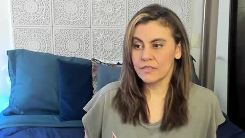 Victoria online show from 01/30/25, 05:49