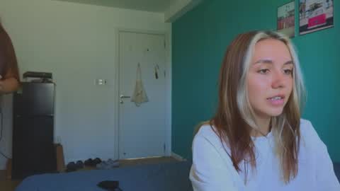 Dani and May online show from 03/29/26, 08:25