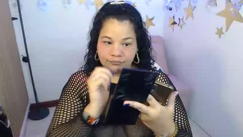 Snapshot of may_fk chatting on 10/16/25, 01:28 may_fk online show from 10/16/25, 01:28