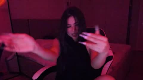 Mia online show from 01/10/26, 03:30