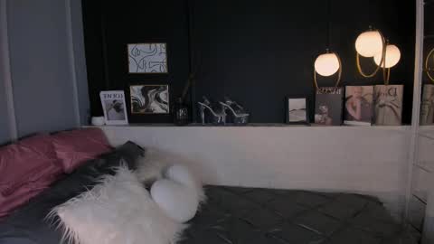 Maya online show from 03/19/26, 01:59