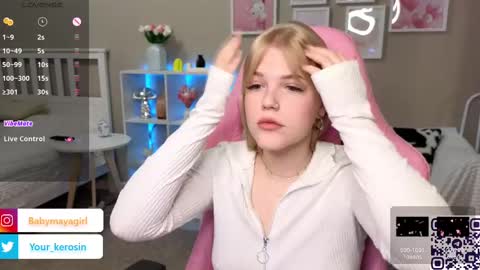 Maya online show from 02/10/25, 06:42