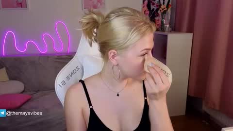 Maya online show from 02/14/26, 03:47