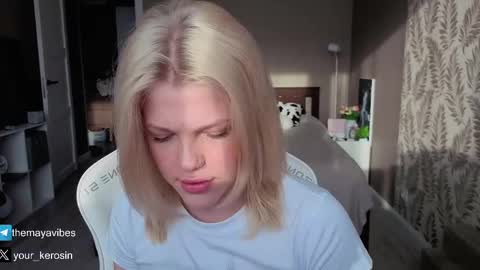 Snapshot of maya_blonde18 chatting on 05/18/26, 03:35 Maya online show from 05/18/26, 03:35