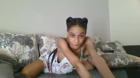 maya online show from 10/16/25, 02:18