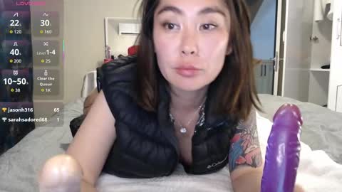 Snapshot of maya_kumashiro chatting on 01/15/26, 10:57 maya_kumashiro online show from 01/15/26, 10:57