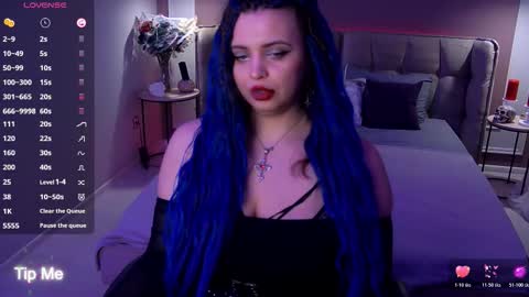 Maya Mils online show from 11/24/25, 01:05