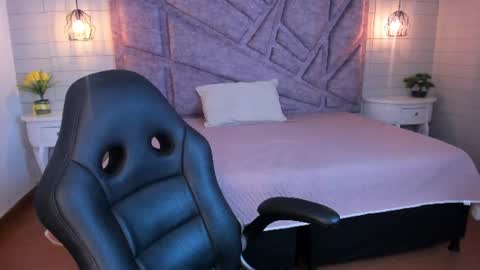 Maya online show from 07/18/26, 05:33