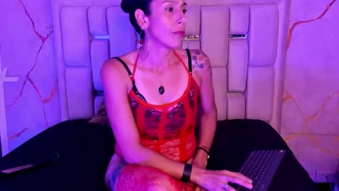 Maya Strom online show from 12/18/25, 07:42