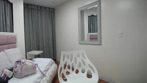 Maya online show from 02/04/25, 12:40