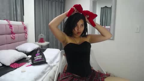 Maya online show from 02/15/25, 09:16