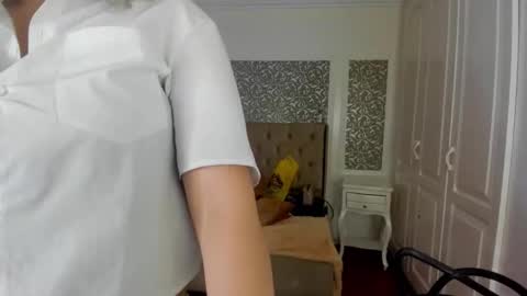 Maya online show from 09/12/25, 01:49