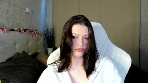 Mimi online show from 06/07/26, 01:10