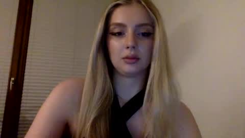 mayaflirt online show from 04/28/26, 08:36