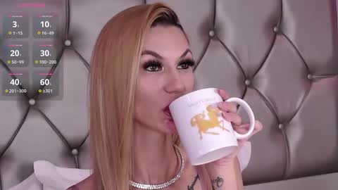 Maya online show from 11/03/25, 12:28