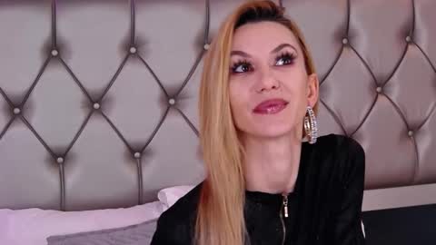 Maya online show from 02/04/26, 12:11