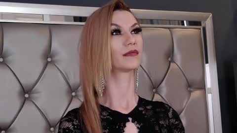 Maya online show from 04/21/26, 04:41